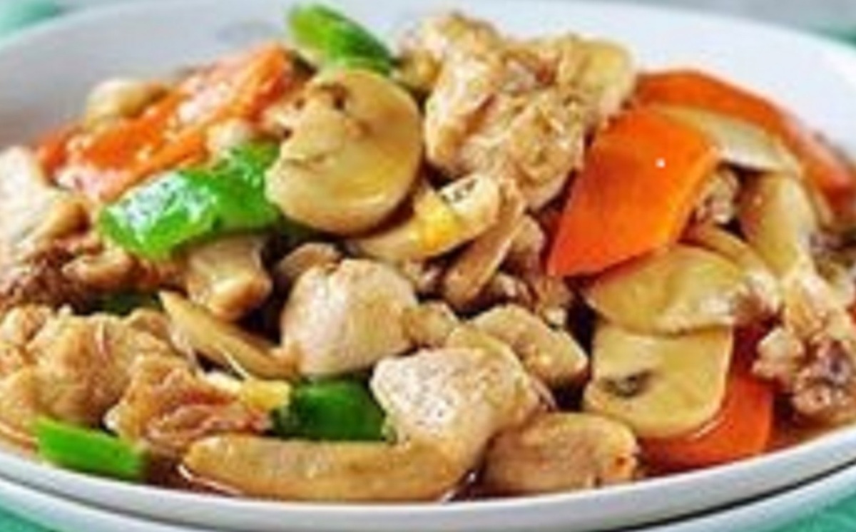 Жареная курица пластиками Жареная курица пластиками