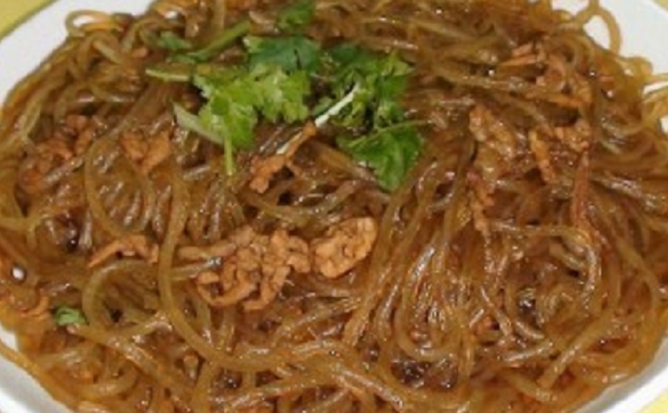 Крахмальная лапша с мясом Крахмальная лапша с мясом